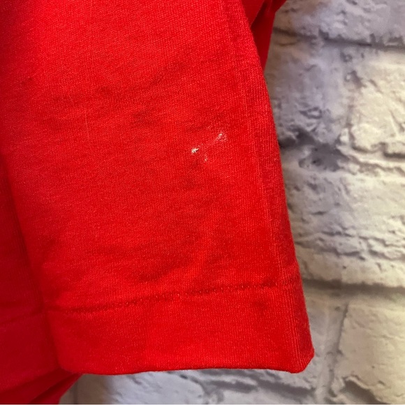 NWT Vintage Mickey & Co 1001 Hellos Red Graphic Tee Size XL - Picture 3 of 6